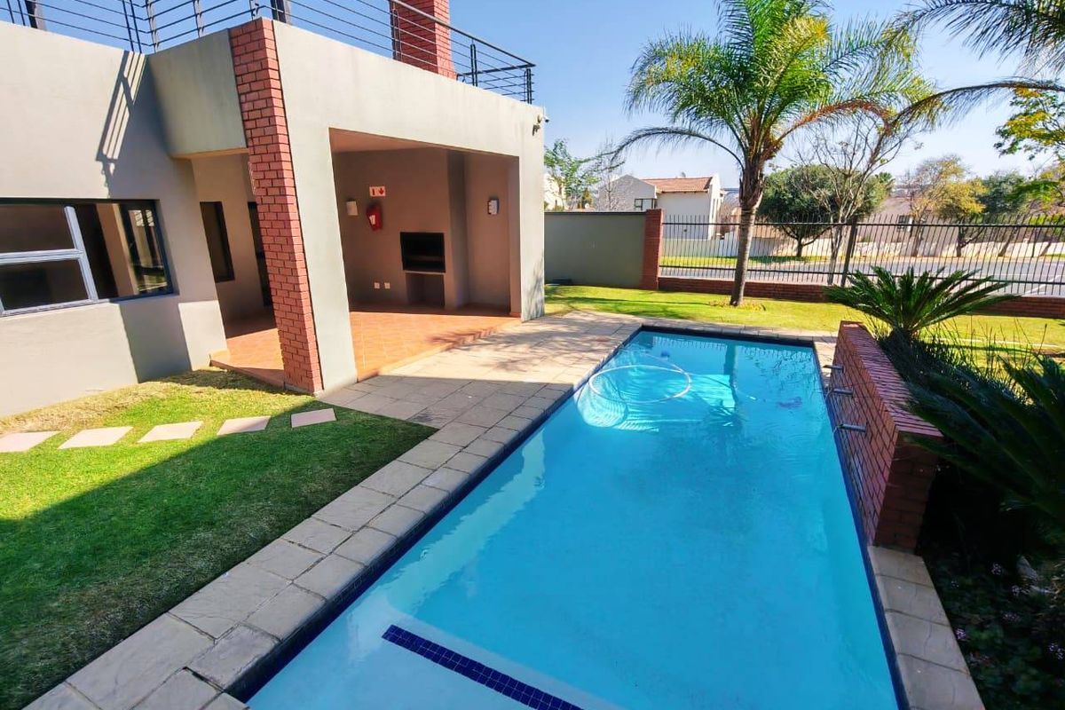 Apartment For Sale In Sandton - Photo 4