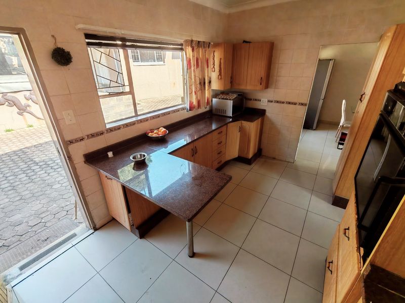 House For Sale In Roodepoort - Photo 7