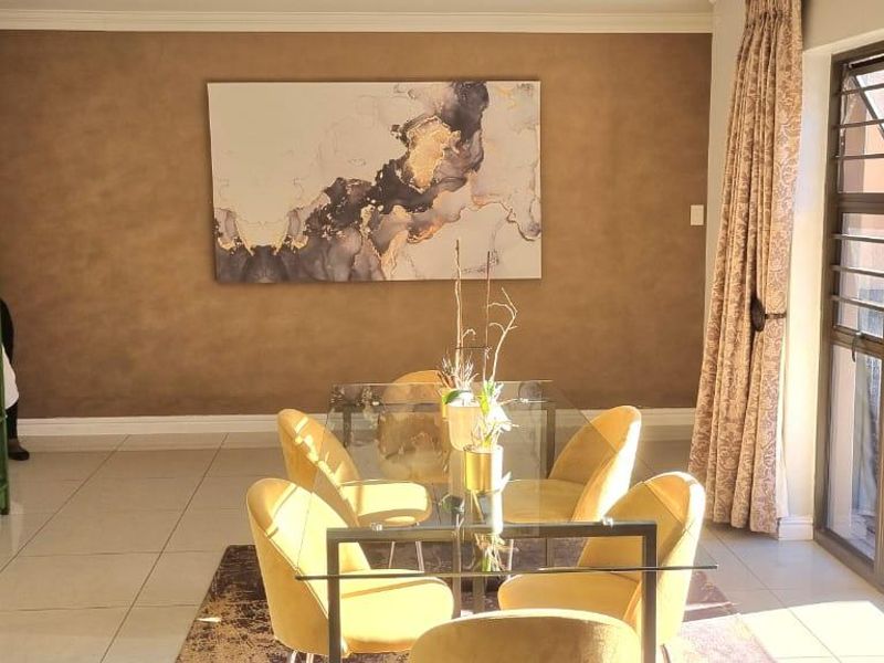 Townhouse Rental Monthly In Port Elizabeth - Photo 4