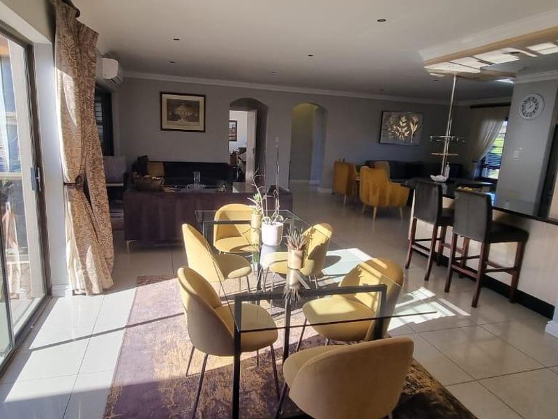 Townhouse Rental Monthly In Port Elizabeth - Photo 8