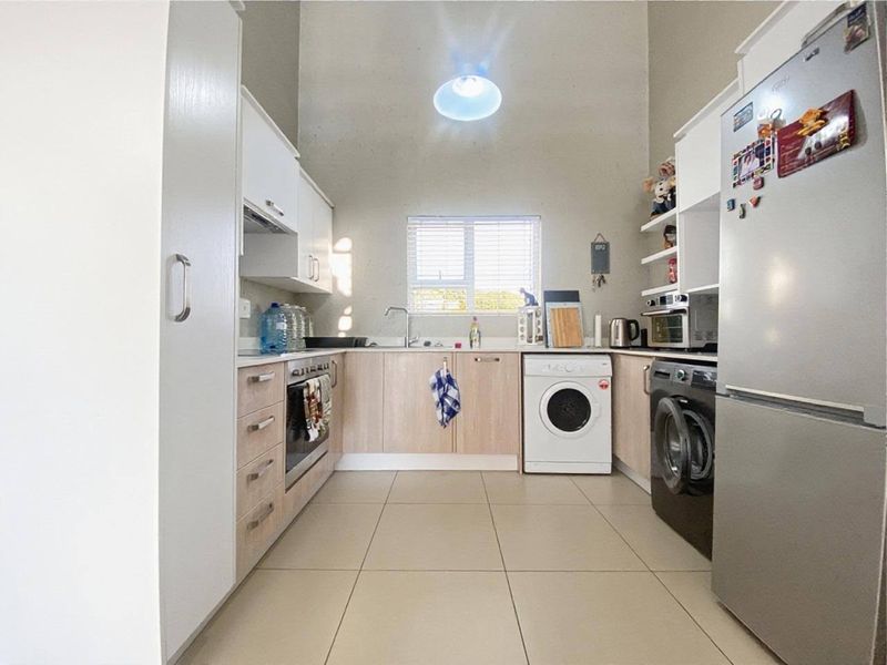 Apartment For Sale In Sandton - Photo 7