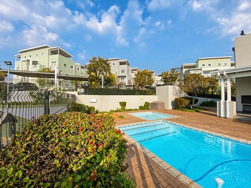 Apartment For Sale In Sandton - Photo 3