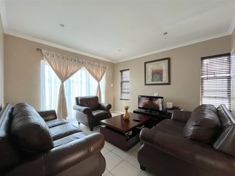 House For Sale In Port Elizabeth - Photo 6