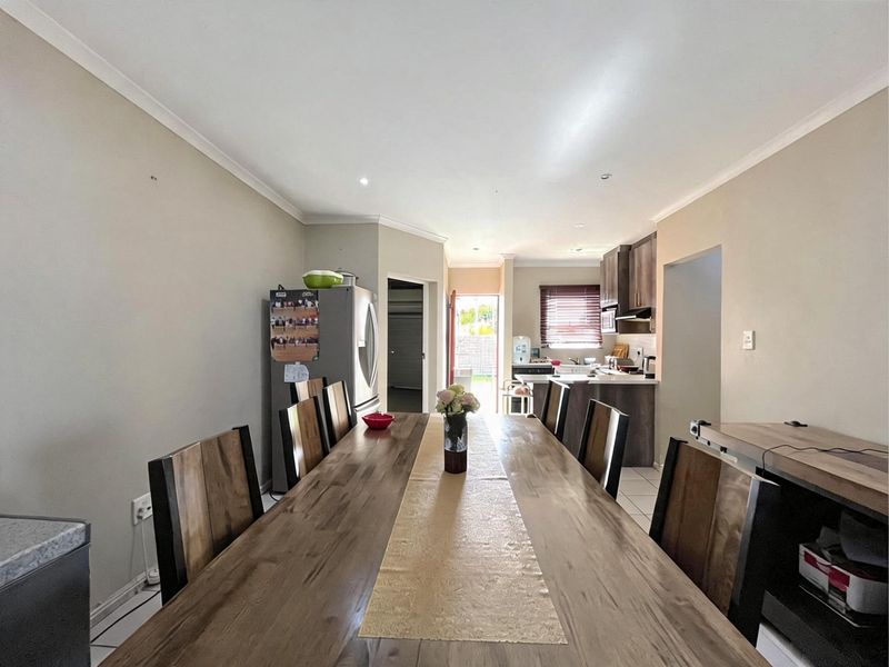 House For Sale In Port Elizabeth - Photo 4