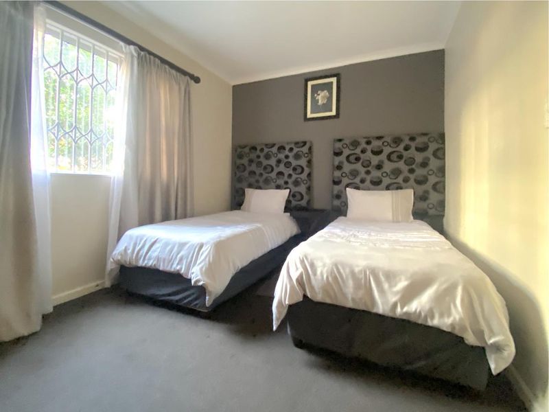 Apartment Rental Monthly In Sandton - Photo 8