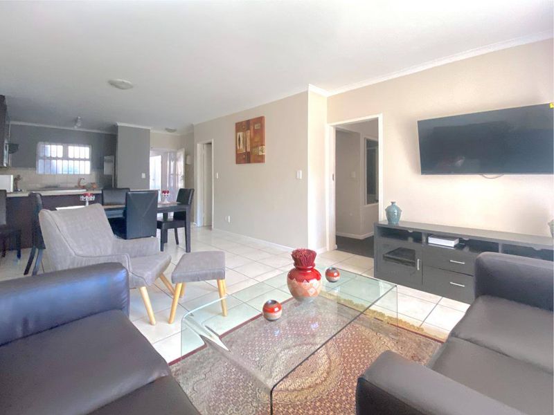Apartment Rental Monthly In Sandton - Photo 5