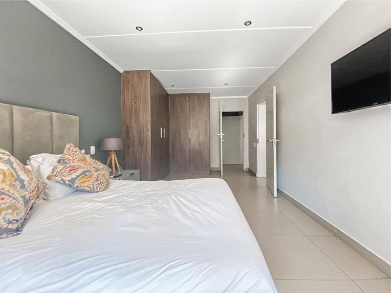Apartment Rental Monthly In Sandton - Photo 7