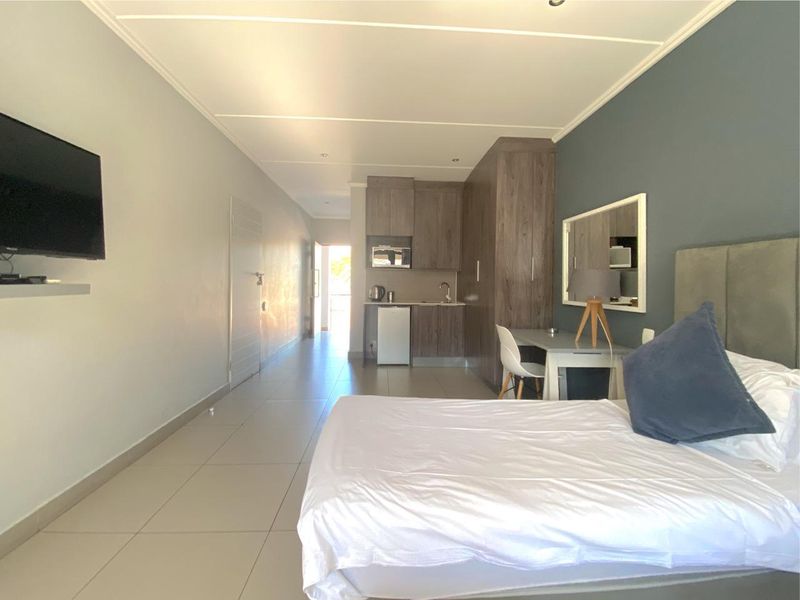 Apartment Rental Monthly In Sandton - Photo 9