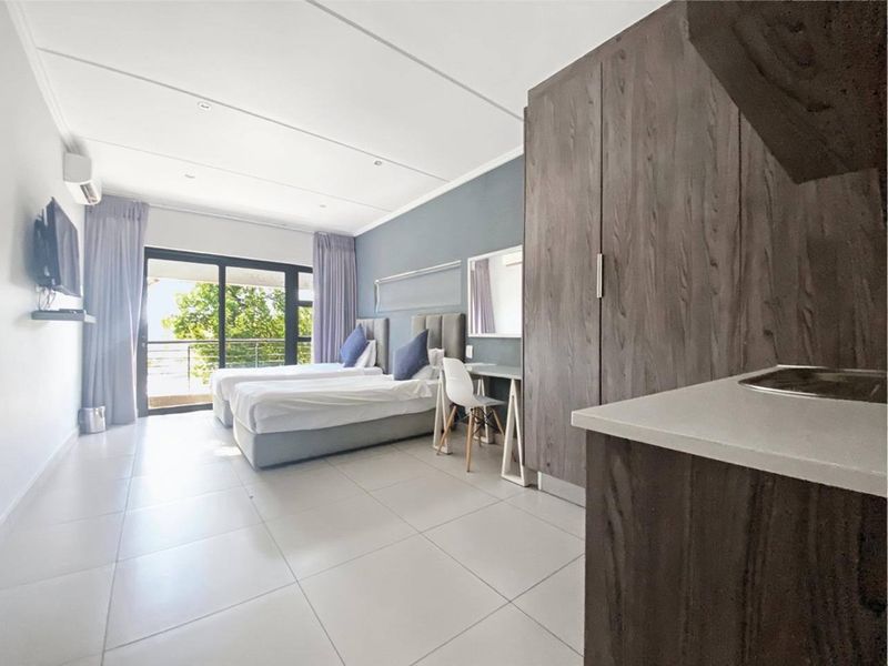 Apartment Rental Monthly In Sandton - Photo 10
