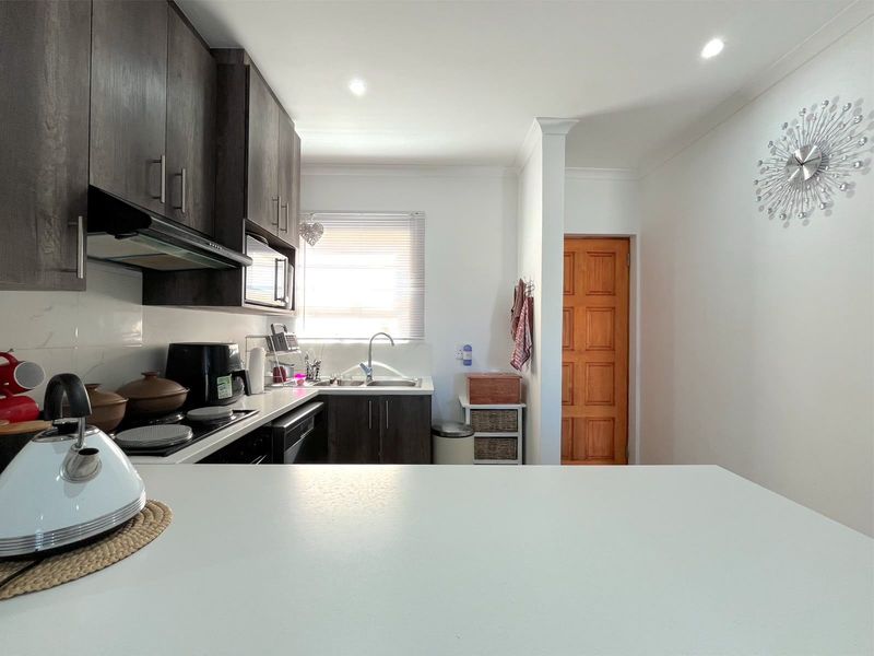 House For Sale In Port Elizabeth - Photo 4