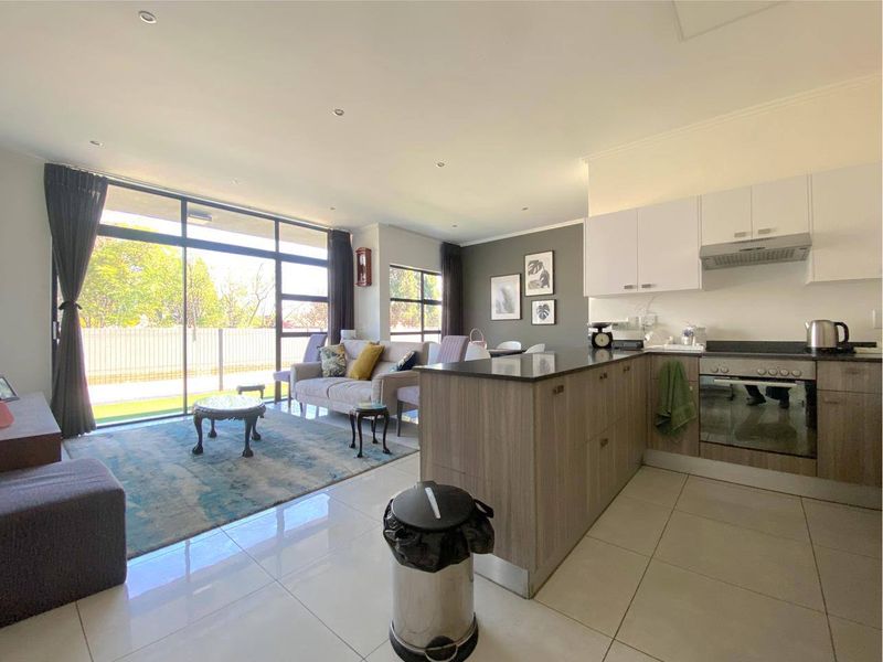 Apartment For Sale In Sandton - Photo 9