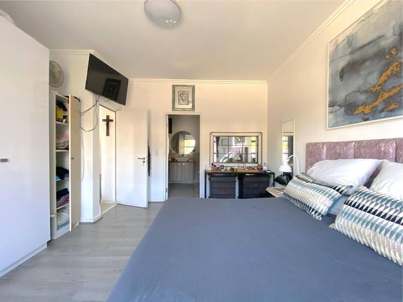 Apartment For Sale In Sandton - Photo 7