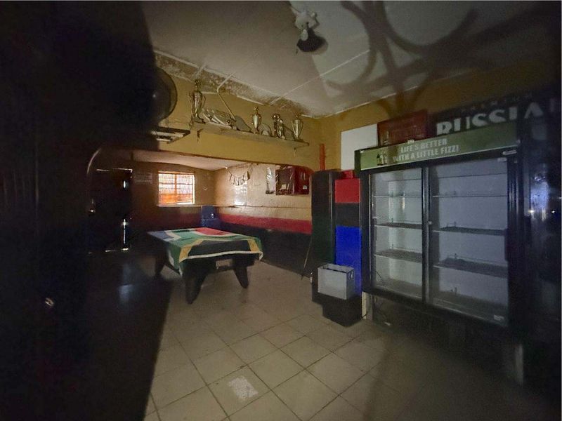 Commercial For Sale In East London - Photo 5