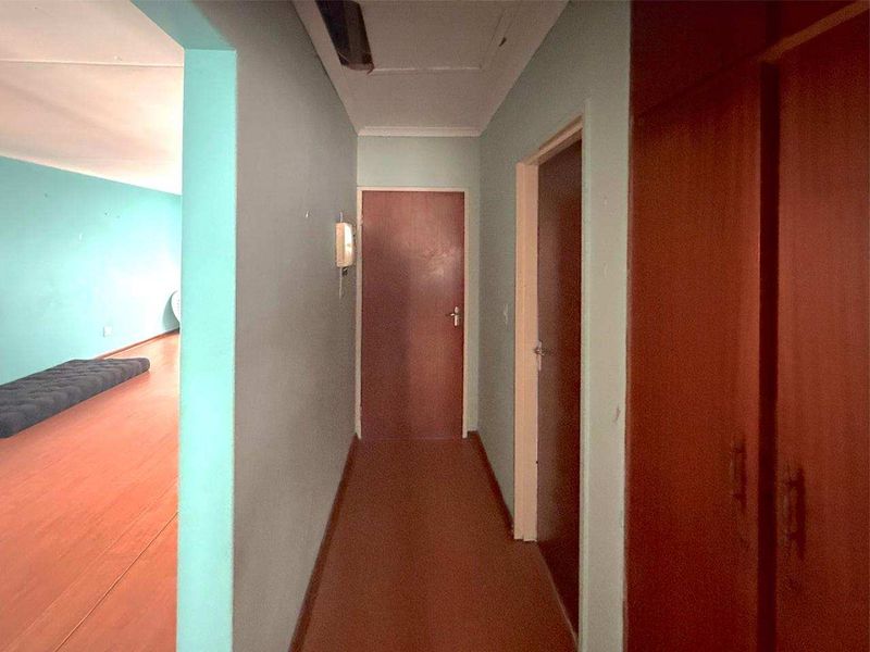 House Rental Monthly In East London - Photo 6