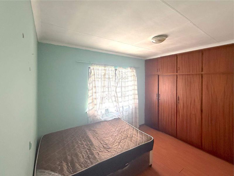 House Rental Monthly In East London - Photo 7
