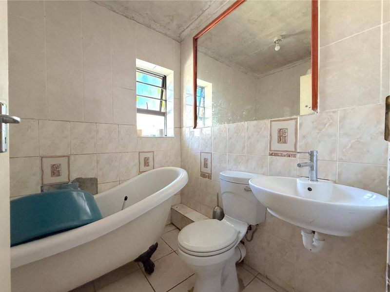House Rental Monthly In Port Elizabeth - Photo 8