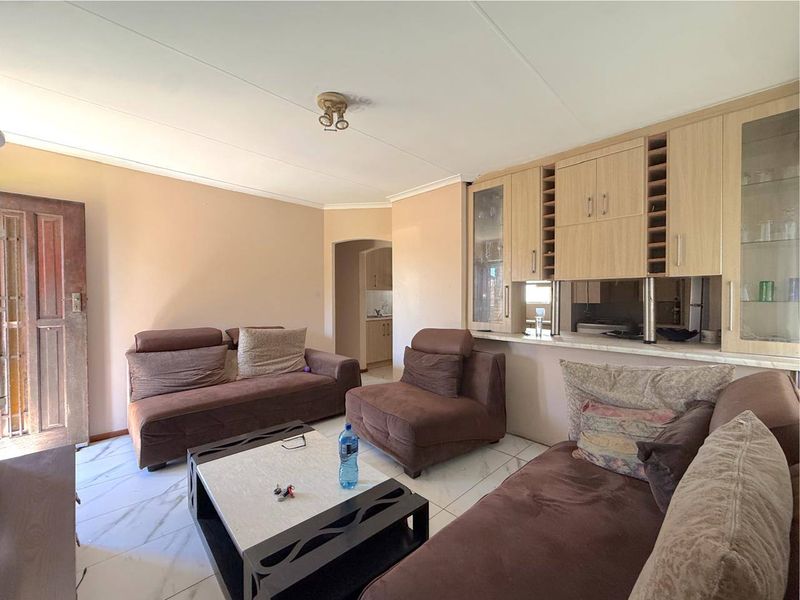 House Rental Monthly In Port Elizabeth - Photo 4