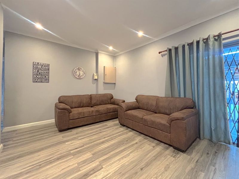 House Pending Sale In Port Elizabeth - Photo 5