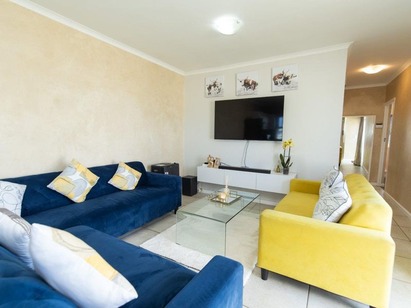 House For Sale In Port Elizabeth - Photo 5