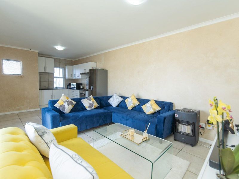 House For Sale In Port Elizabeth - Photo 4