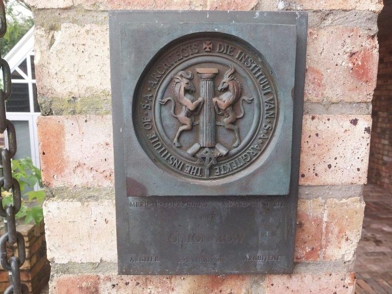 Townhouse For Sale In Port Elizabeth - Photo 2