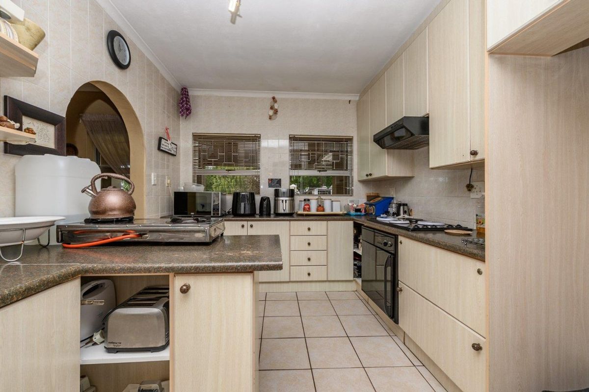 House For Sale In Port Elizabeth - Photo 3