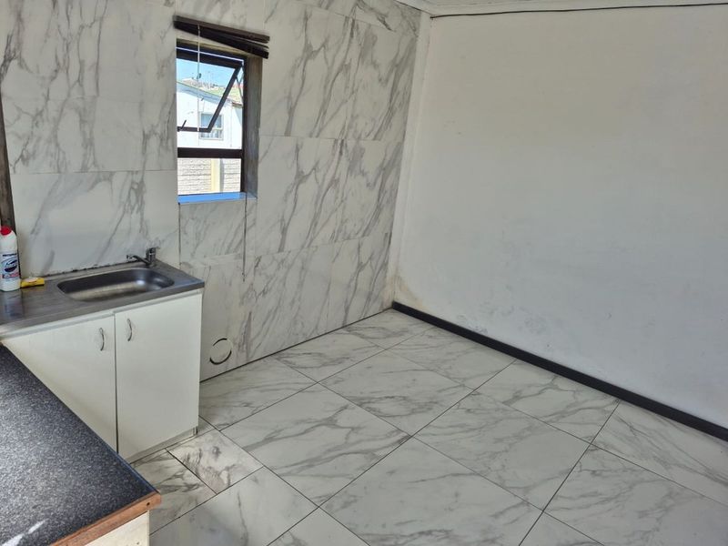 House For Sale In Port Elizabeth - Photo 7