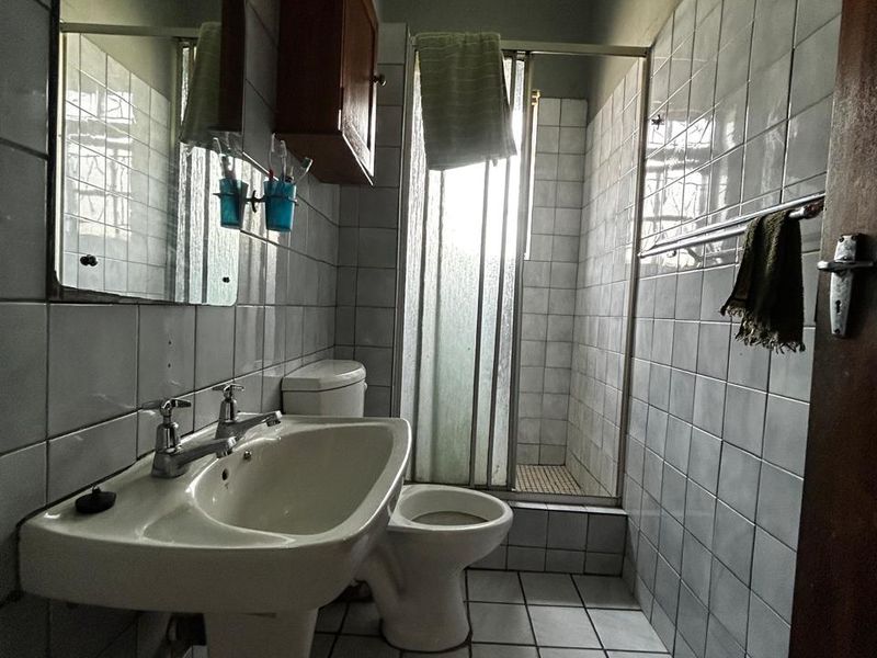 House For Sale In Port Elizabeth - Photo 9