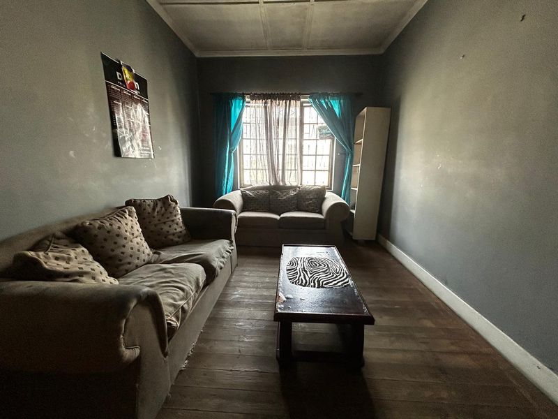 House For Sale In Port Elizabeth - Photo 7