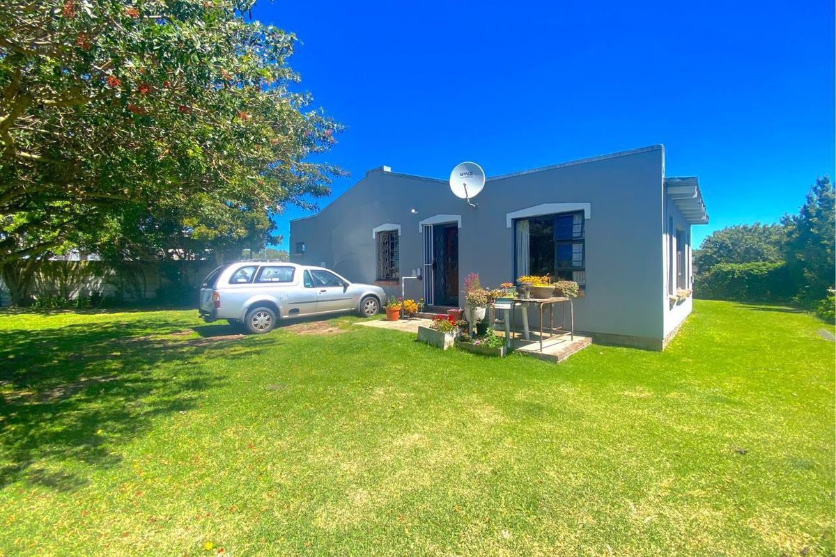 House For Sale In Port Elizabeth - Photo 3