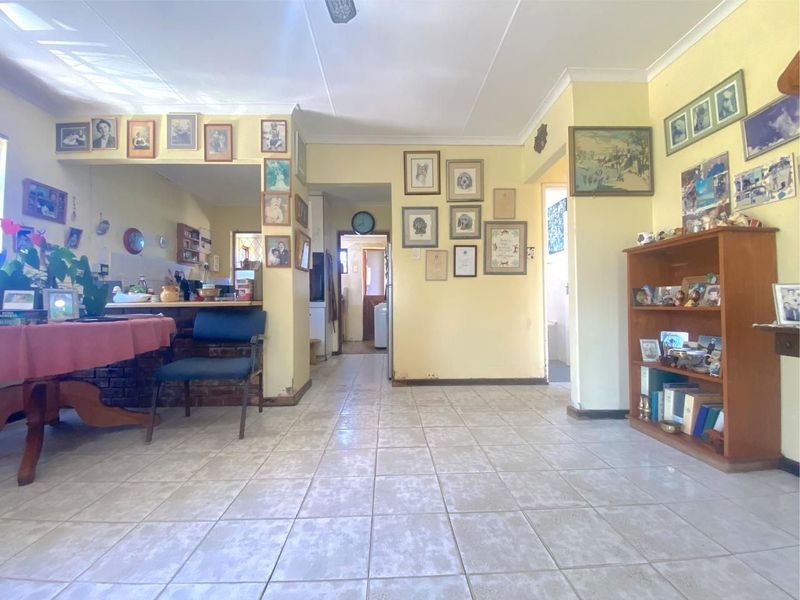 House For Sale In Port Elizabeth - Photo 5