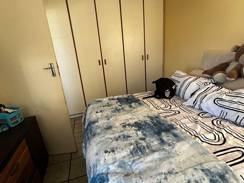 Apartment For Sale In Port Elizabeth - Photo 10