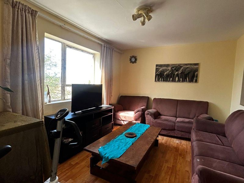 Apartment For Sale In Port Elizabeth - Photo 7