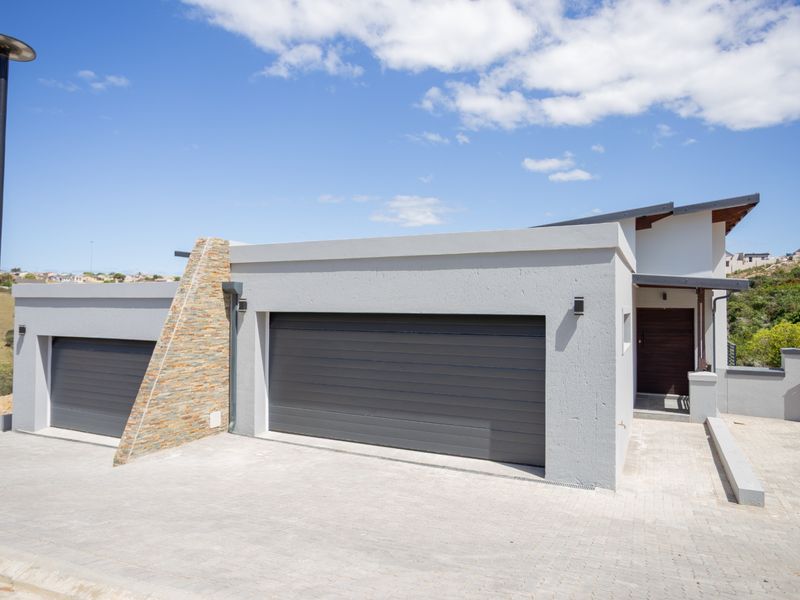 House For Sale In George - Photo 2