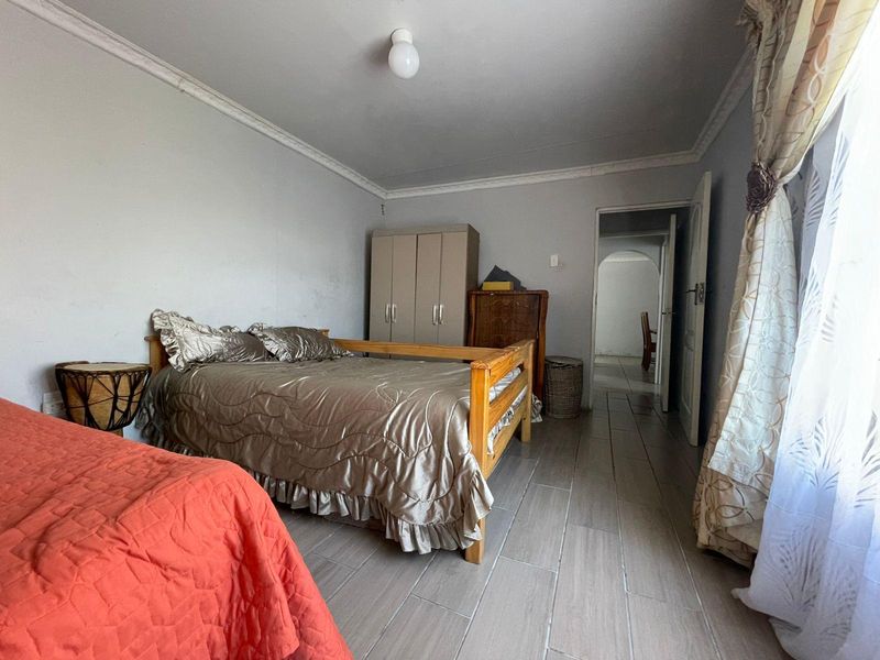 House For Sale In East London - Photo 10