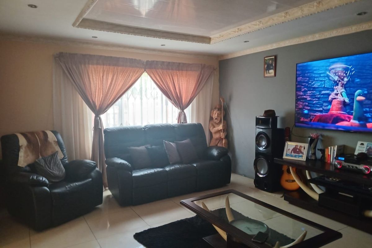 House Sold In Benoni - Photo 3