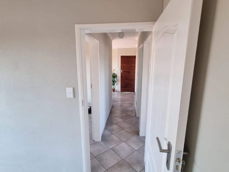 House For Sale In Randburg - Photo 4