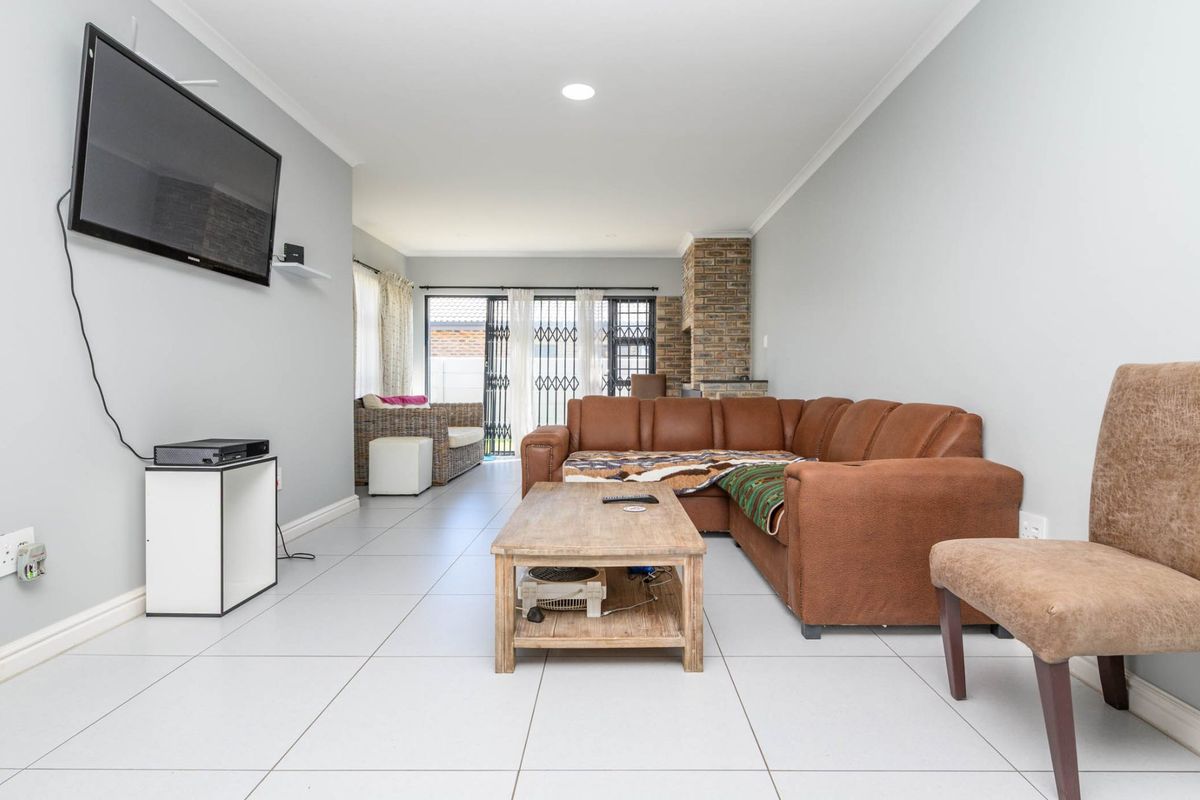 House For Sale In Port Elizabeth - Photo 5