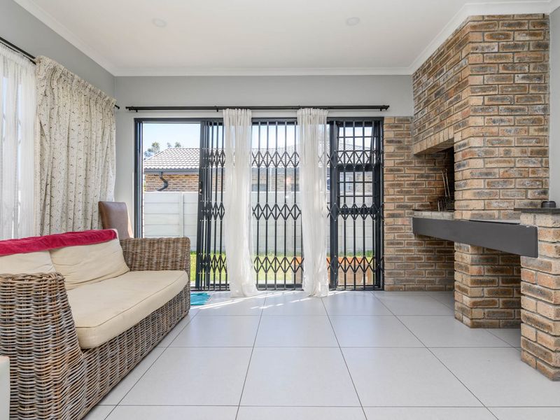 House For Sale In Port Elizabeth - Photo 6