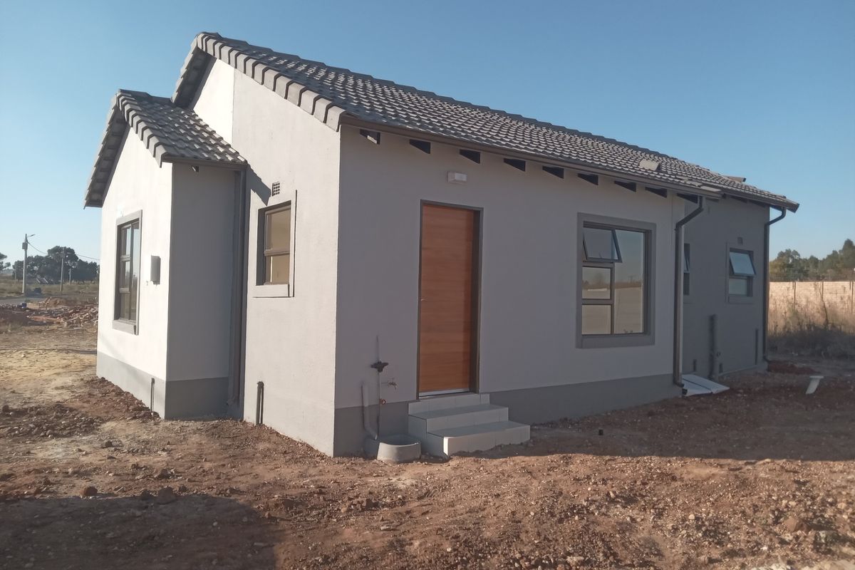 House For Sale In Boksburg - Photo 2