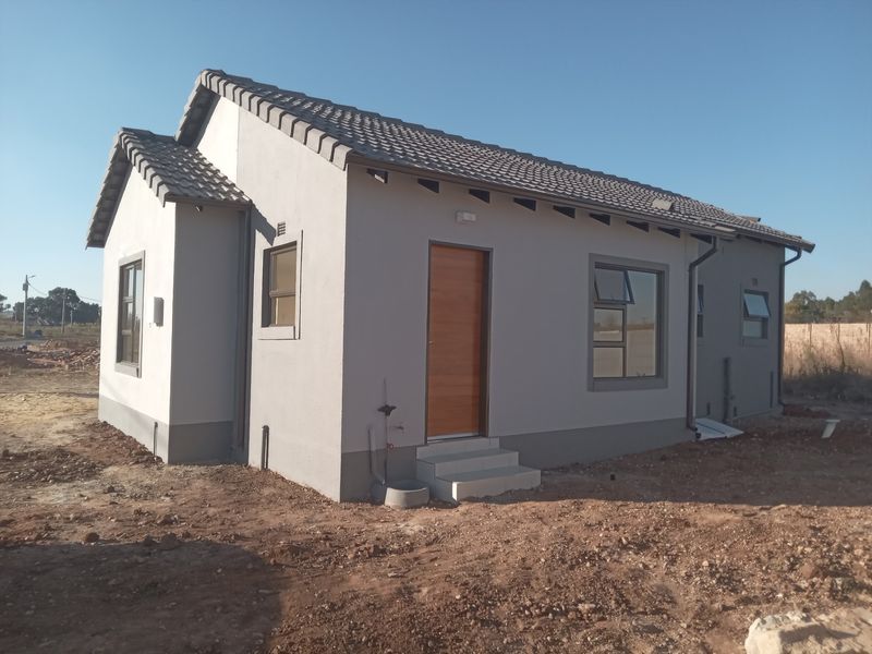 House For Sale In Boksburg - Photo 2