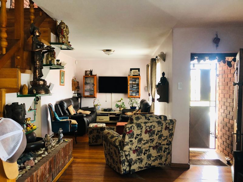 House For Sale In Port Elizabeth - Photo 2