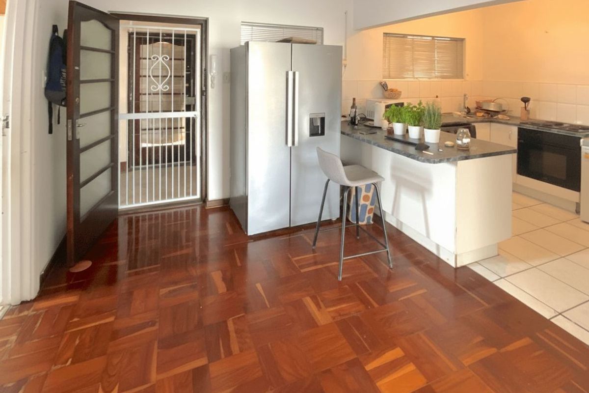 Apartment Pending Sale In Port Elizabeth - Photo 2