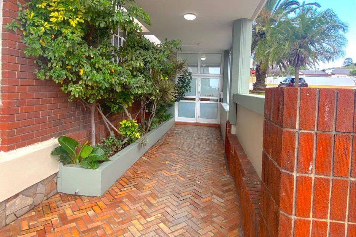 Apartment For Sale In Port Elizabeth - Photo 5