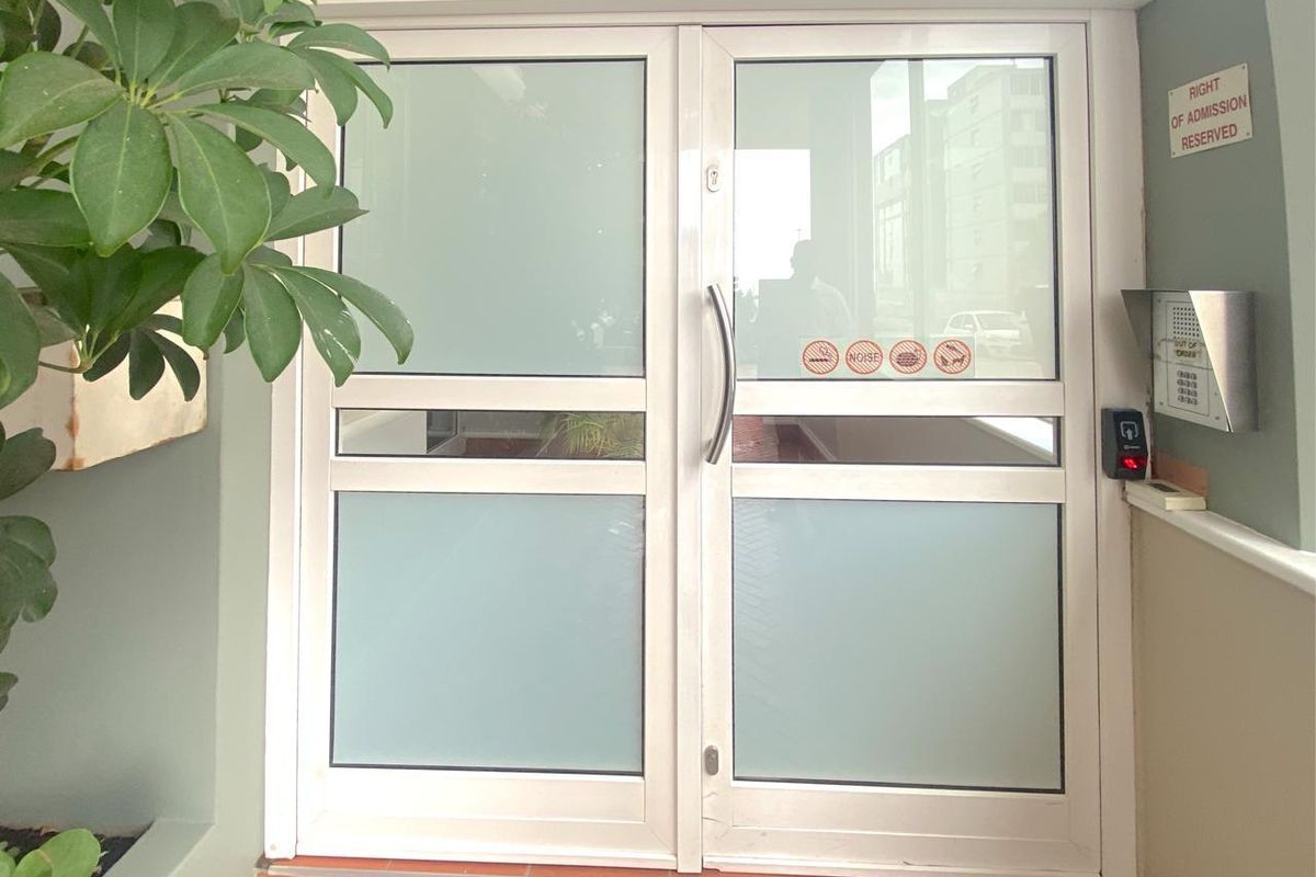 Apartment For Sale In Port Elizabeth - Photo 2