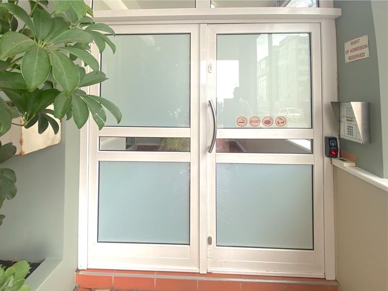 Apartment For Sale In Port Elizabeth - Photo 2