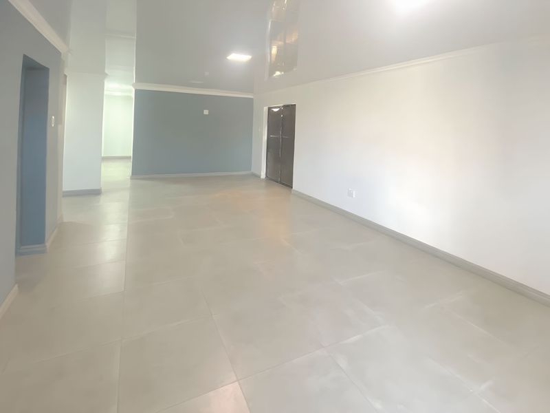 House Pending Sale In Port Elizabeth - Photo 8