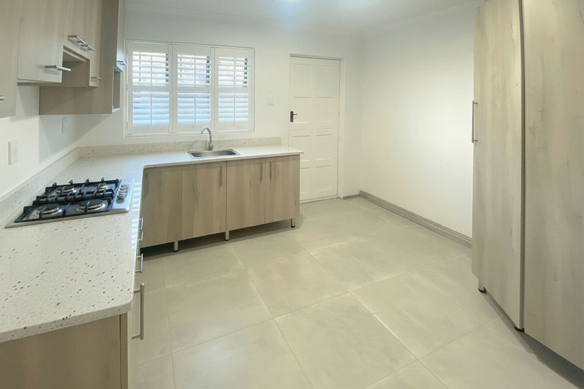 House Pending Sale In Port Elizabeth - Photo 4