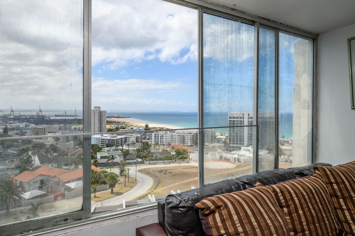 Apartment For Sale In Port Elizabeth - Photo 4