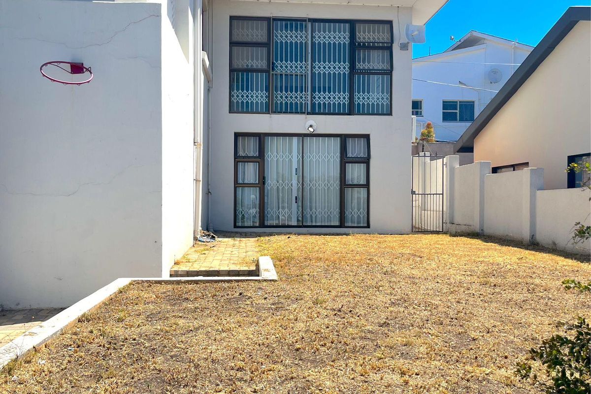 House Rental Monthly In Port Elizabeth - Photo 3
